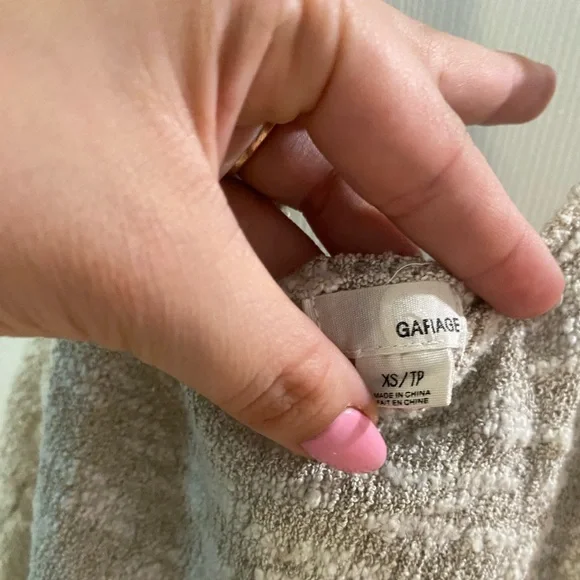 Knit backless Tank - Picture 4 of 4